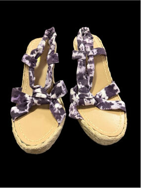 Women's Sacred Heart Purple White Tie-Dye Wedge Sandals Size 9
